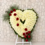 Corazón de flores Mora